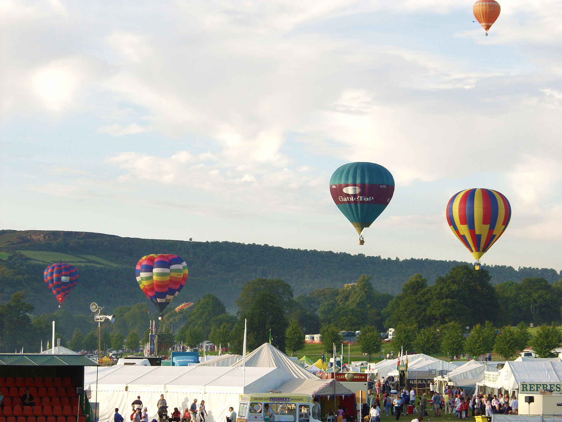 Chatsworth Balloons Images by