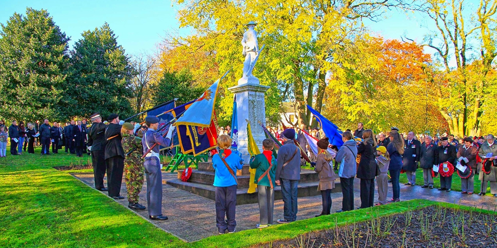 Staveley Town Council Parade - Flags Lowered - 10th Nov 2013 Staveley Town Council Parade 10/11/13 P5